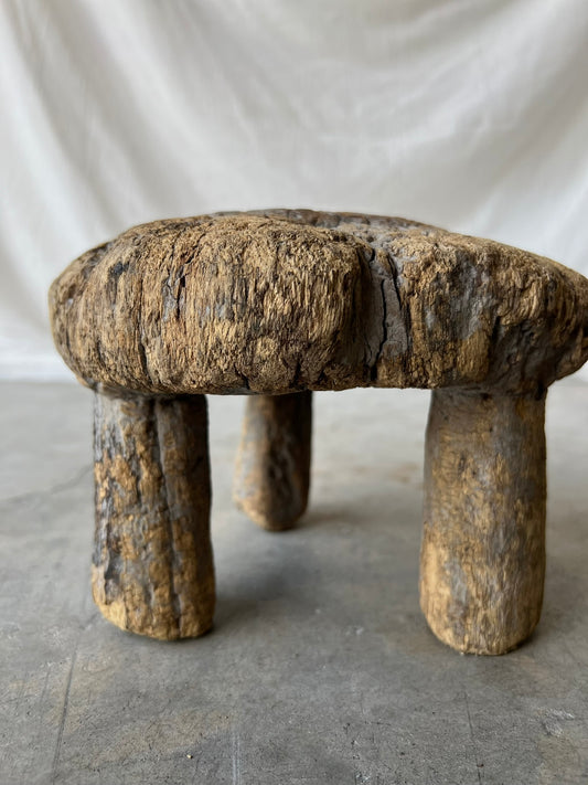 ANTIQUE AFRICAN ROUND STOOL No1 Collectible