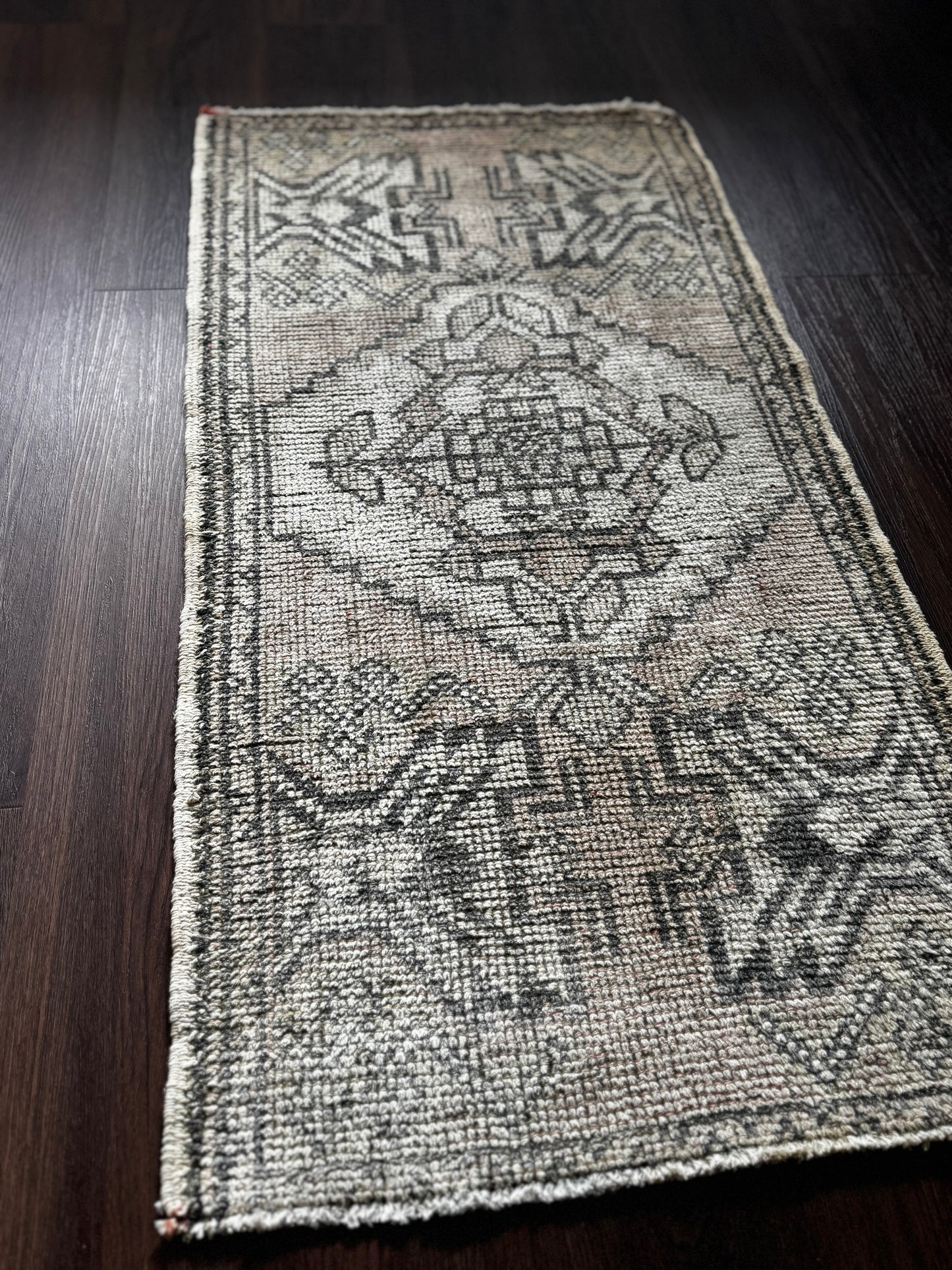 VINTAGE TURKISH MINI RUG - 2x3 WOOL AREA RUG No3