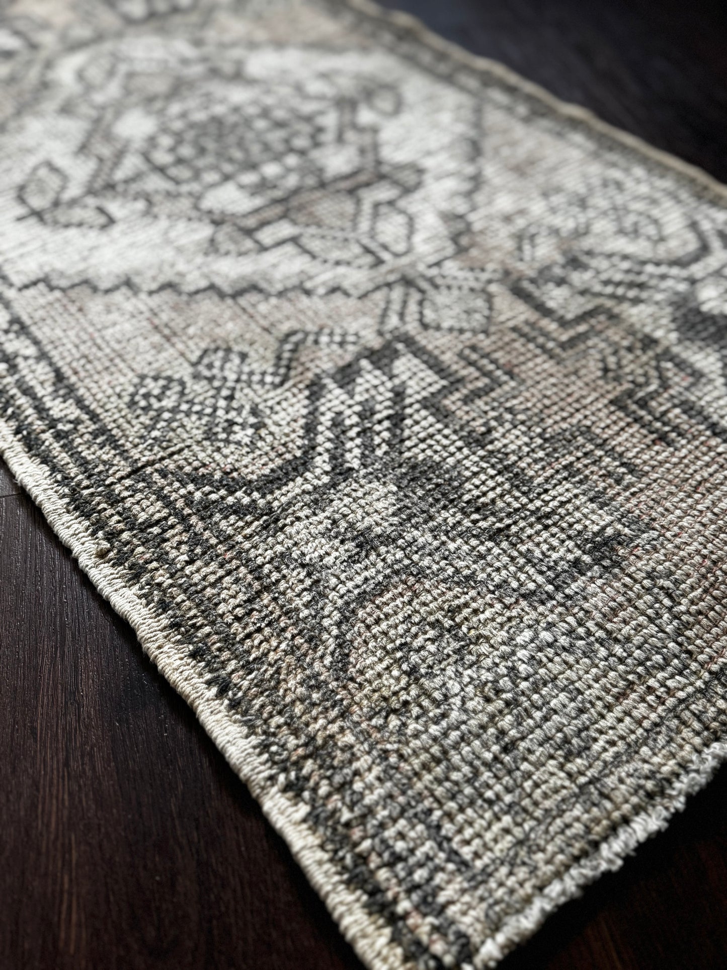 VINTAGE TURKISH MINI RUG - 2x3 WOOL AREA RUG No3