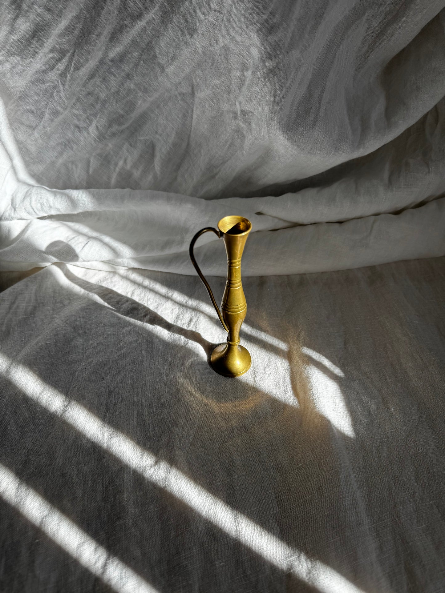 VINTAGE SMALL BRASS BUD VASE