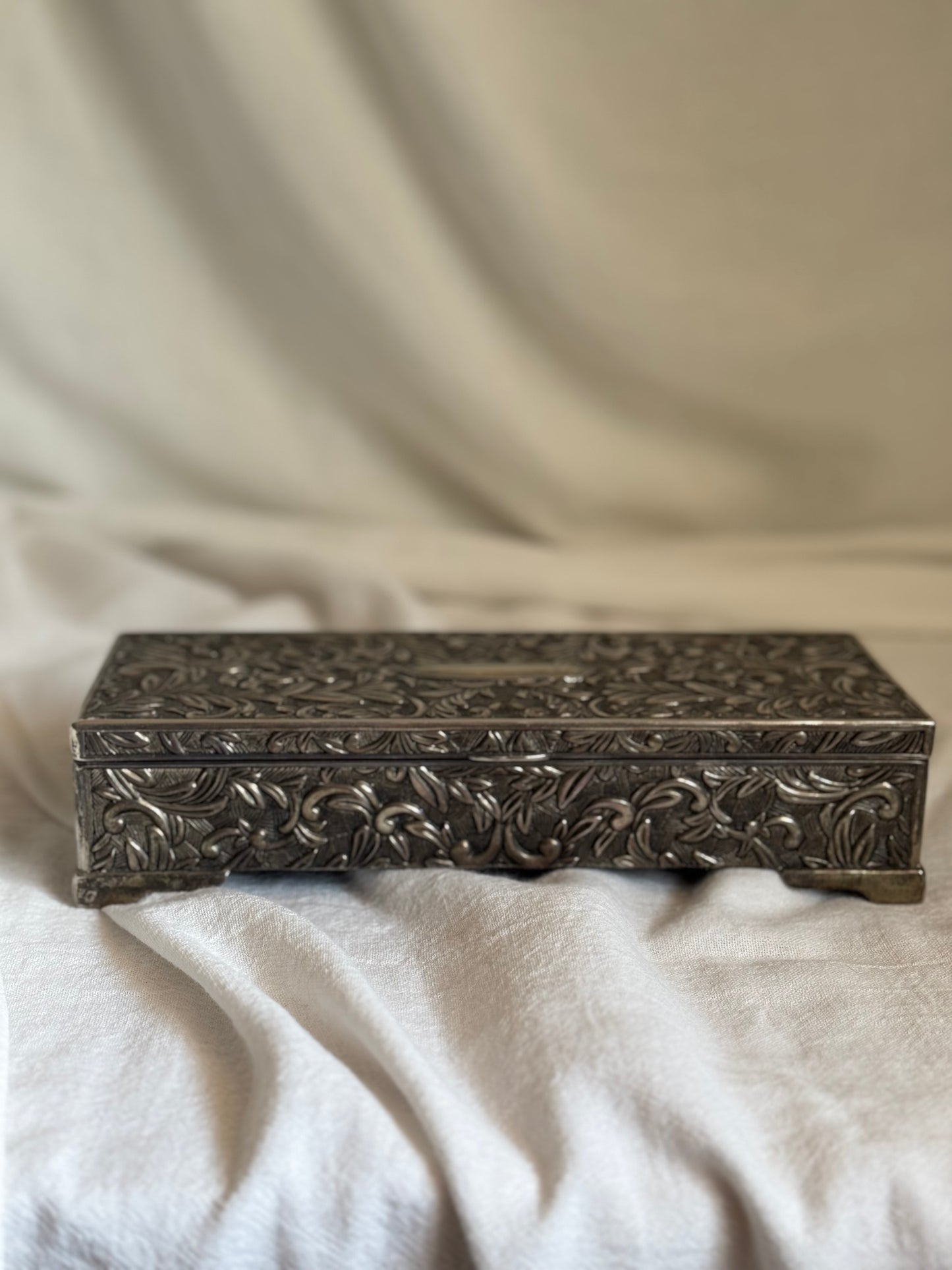 VINTAGE GODINGER JEWELRY BOX