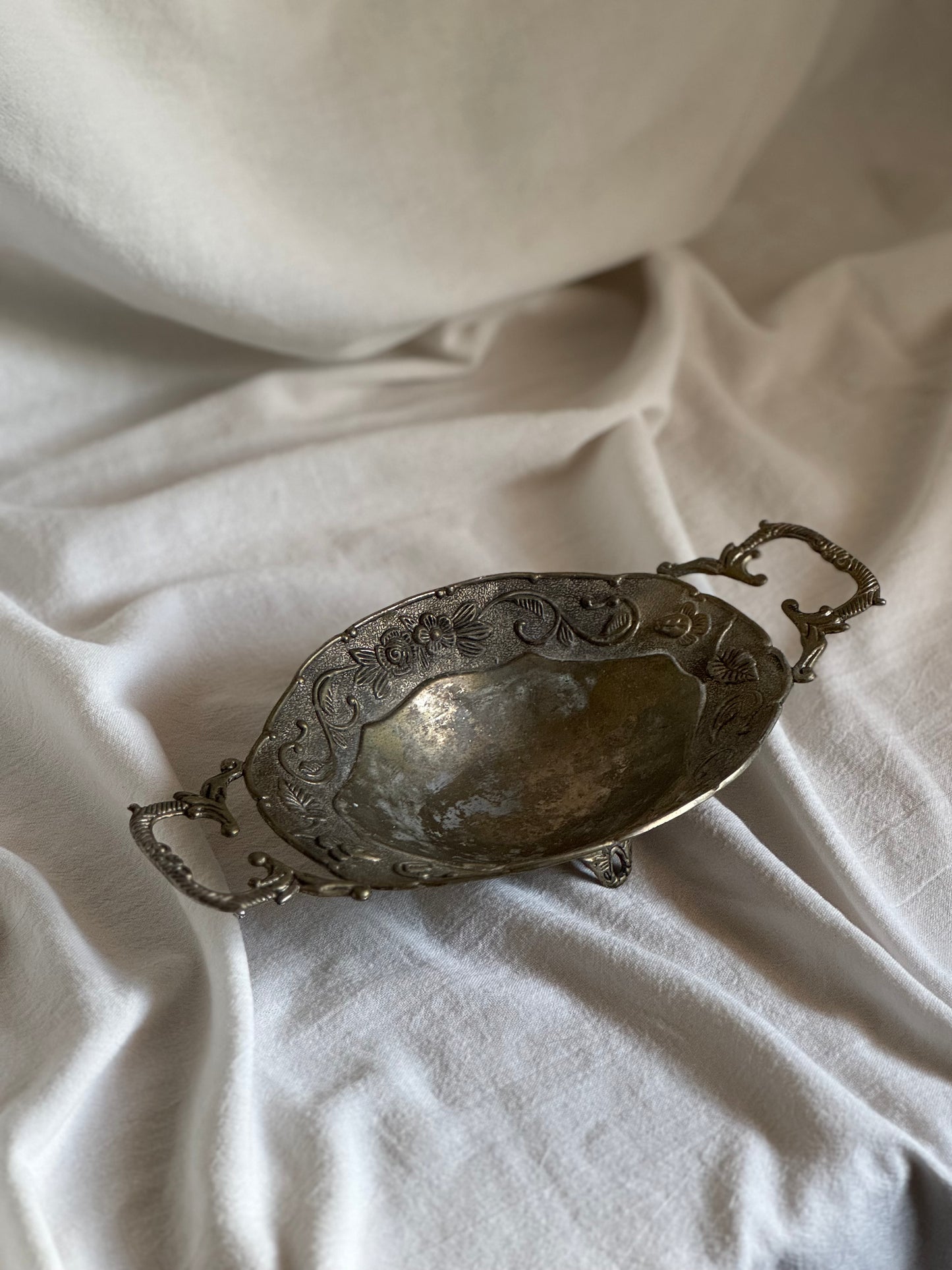 VINTAGE CHINESE FLORAL SILVER-PLATED TRAY