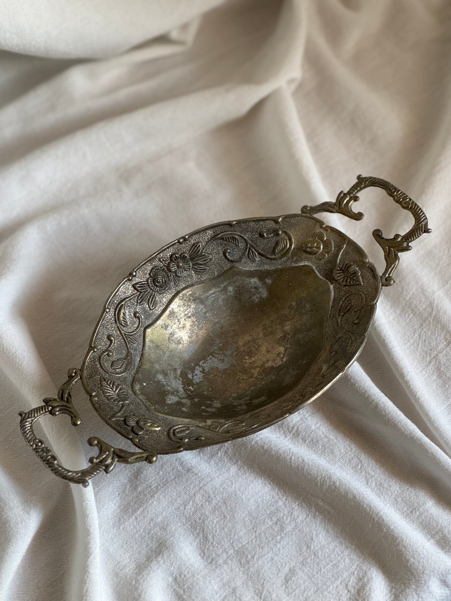 VINTAGE CHINESE FLORAL SILVER-PLATED TRAY
