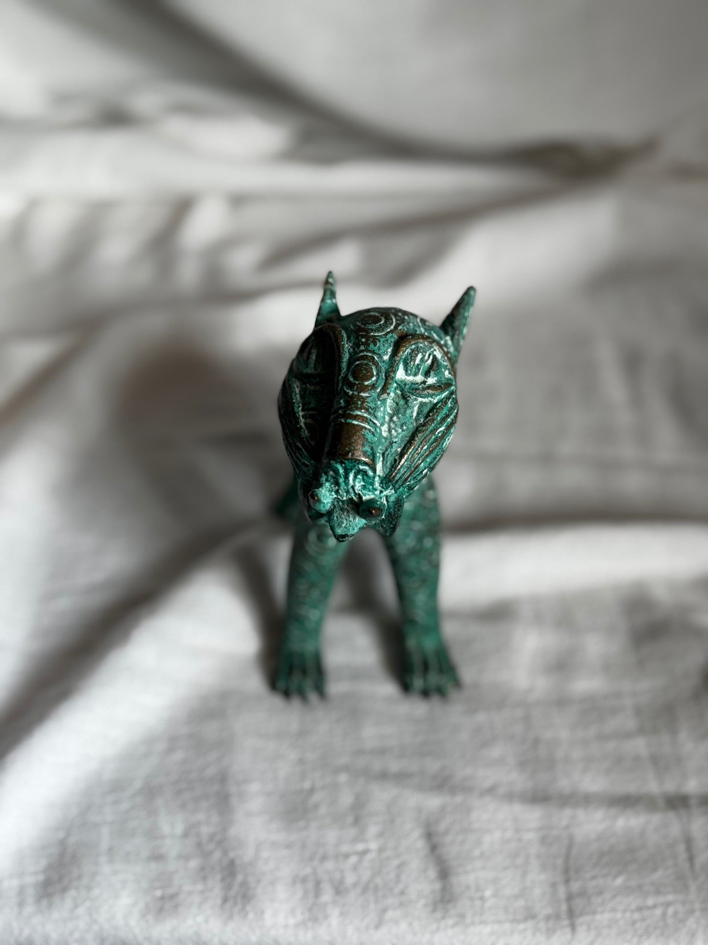 VINTAGE AFRICAN BENIN BRONZE LEOPARD SCULPTURE