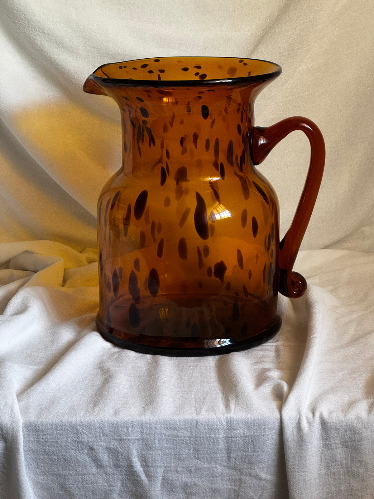 VINTAGE ITALIAN AMBER TORTOISESHELL GLASS JUG