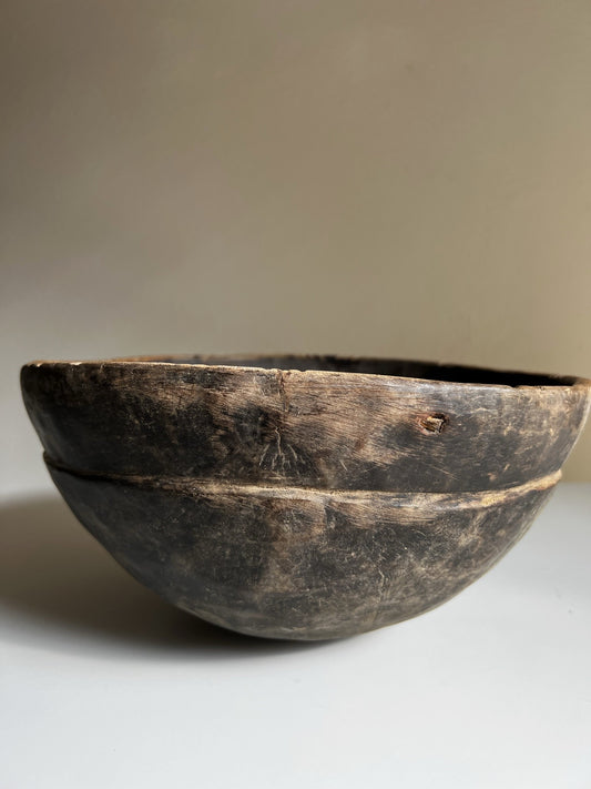 VINTAGE AFRICAN MILK BOWL No2